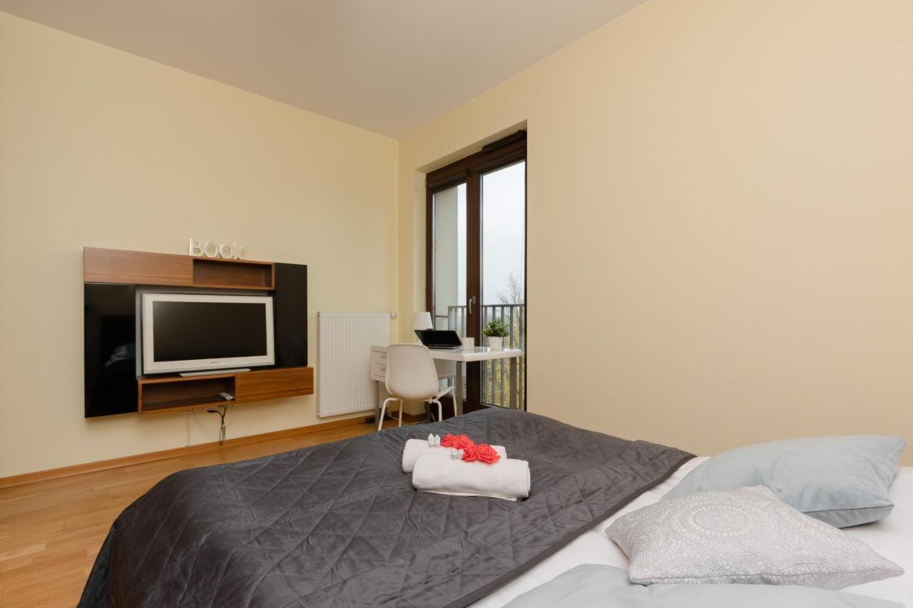 Warsaw Srodmiescie Apartment With Balcony By Noclegi Renters Εξωτερικό φωτογραφία